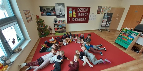 Powiększ grafikę: 18.01 Dzień Babci i Dziadka