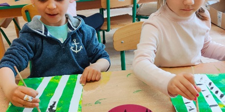 Powiększ grafikę: Brzozy - praca plastyczna