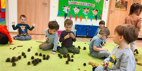 Powiększ grafikę: "Dary Jesieni" - zabawy w sali