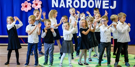 Powiększ grafikę: DZIEŃ EDUKACJI NARODOWEJ