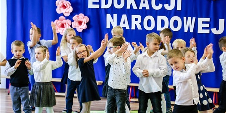 Powiększ grafikę: DZIEŃ EDUKACJI NARODOWEJ