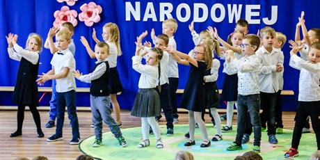 Powiększ grafikę: DZIEŃ EDUKACJI NARODOWEJ