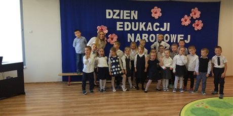 Powiększ grafikę: DZIEŃ EDUKACJI NARODOWEJ