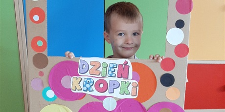 Powiększ grafikę: Dzień Kropki