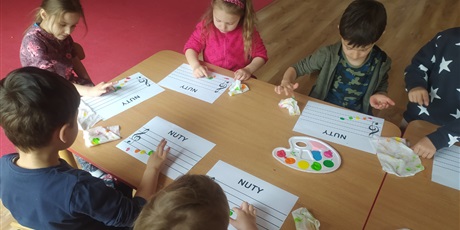Powiększ grafikę: Poznajemy nuty 06.05