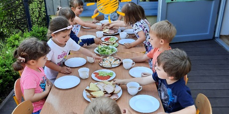 Powiększ grafikę: Śniadanie i piknik na świeżym powietrzu