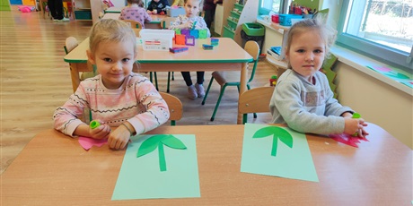 Powiększ grafikę: Wiosnenne tulipany - praca plastyczna