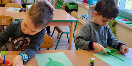 Powiększ grafikę: Wiosnenne tulipany - praca plastyczna