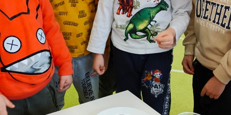 Powiększ grafikę: Zabawy i eksperymenty z wodą