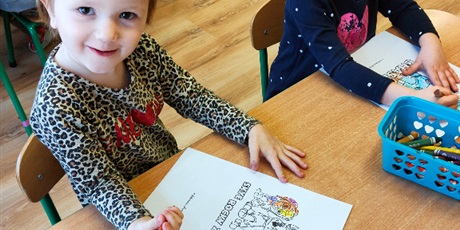 Powiększ grafikę: Zabawy w sali