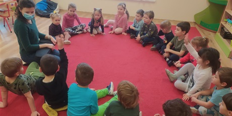 Powiększ grafikę: Zajęcia z rytmiki 28.01